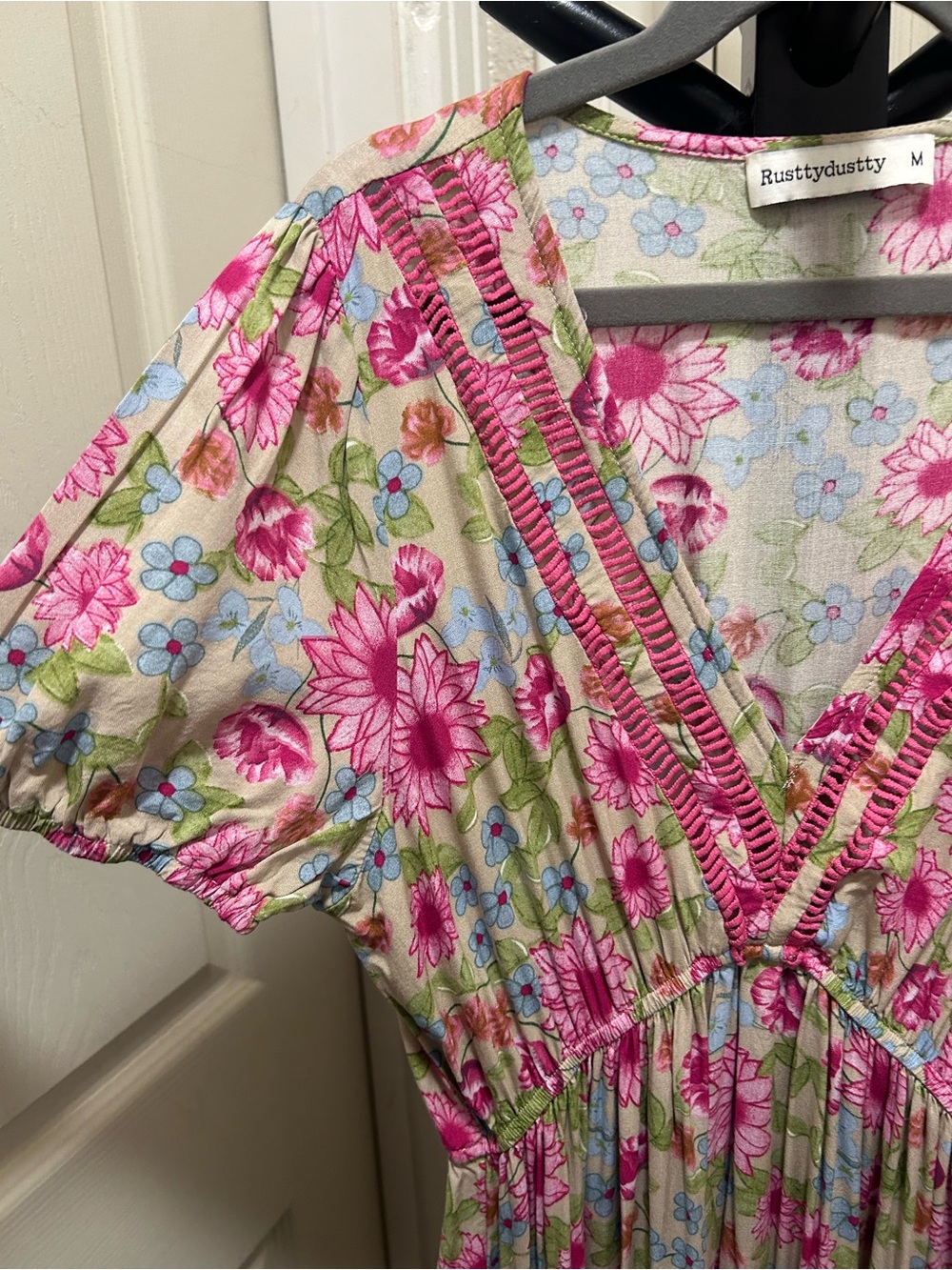 Rusttydustty V-Neck Waist Cinched Casual Maxi Dress. - Picture 5 of 12
